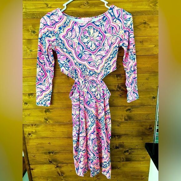 Lilly Pulitzer Dresses & Skirts - Lilly Pulitzer Pippa Cut Out Can't Resist Print Stretch Fitted Dress